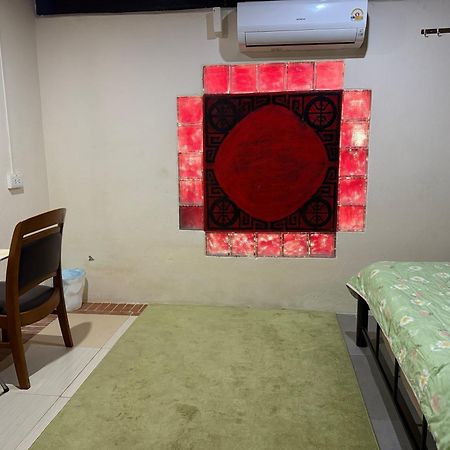 Ostello Cozy Nest Cnx Chiang Mai Esterno foto