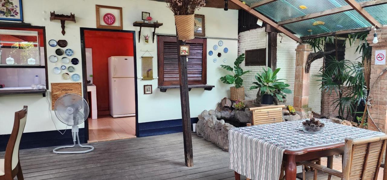 Ostello Cozy Nest Cnx Chiang Mai Esterno foto