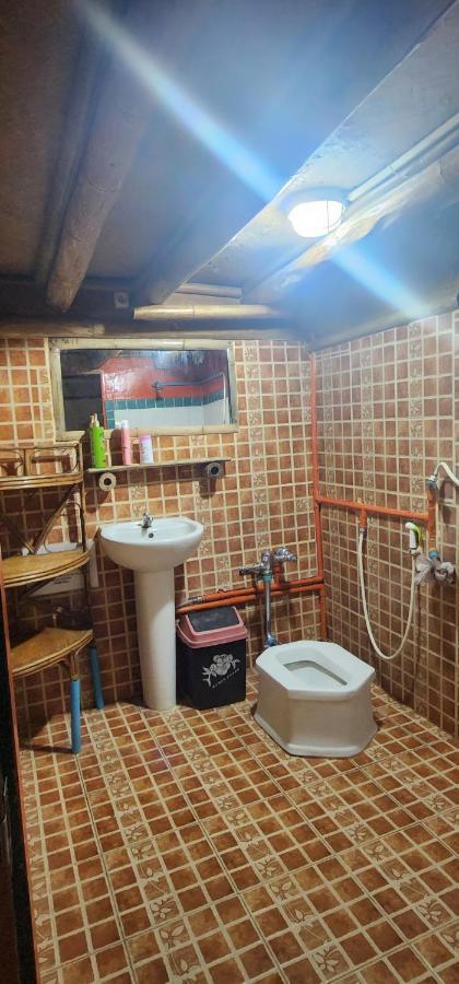 Ostello Cozy Nest Cnx Chiang Mai Esterno foto