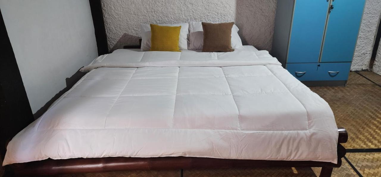 Ostello Cozy Nest Cnx Chiang Mai Esterno foto