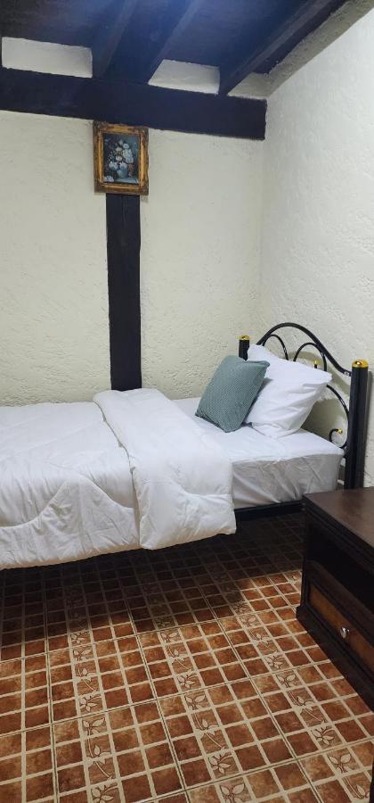 Ostello Cozy Nest Cnx Chiang Mai Esterno foto