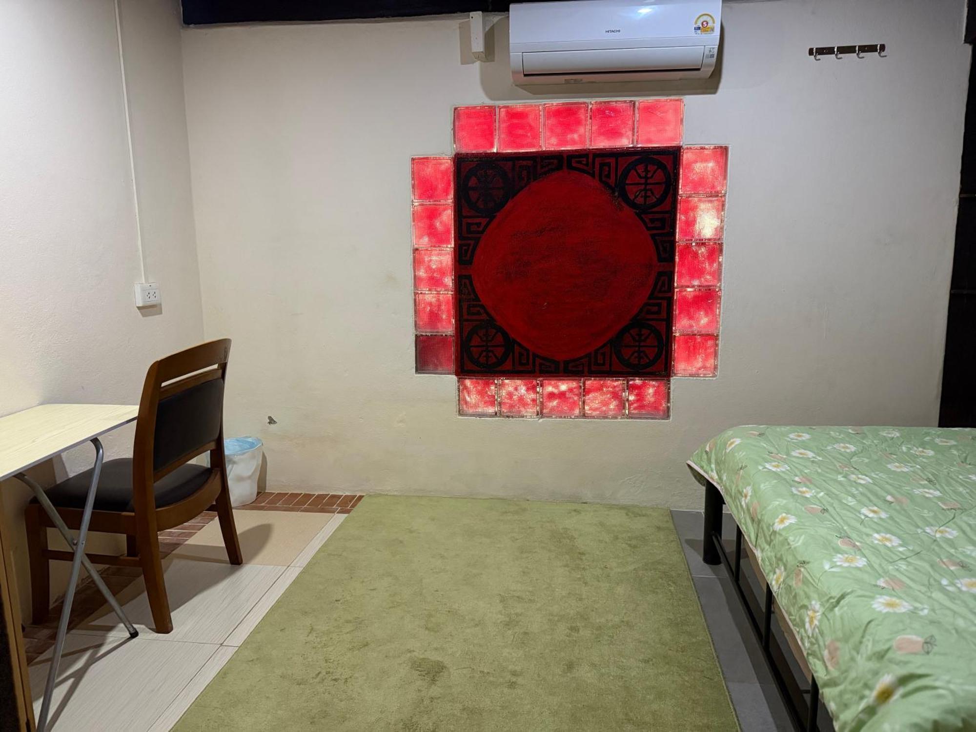 Ostello Cozy Nest Cnx Chiang Mai Esterno foto